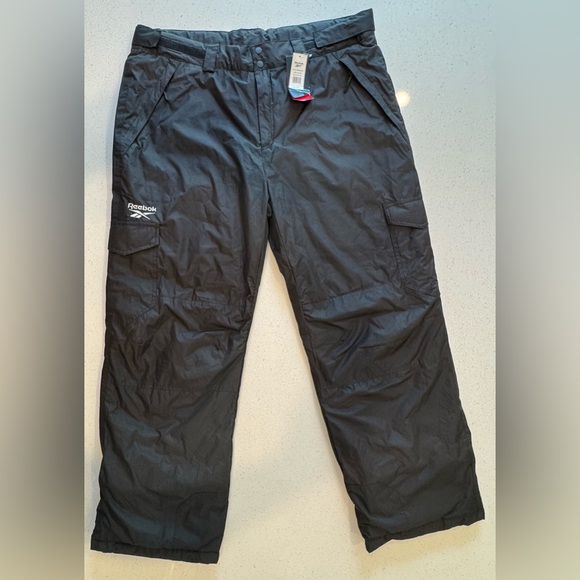 Reebok Ski Snowboard Pants Men’s XXL Black Cargo Winter Outdoors Sports Warm NWT - Picture 1 of 16